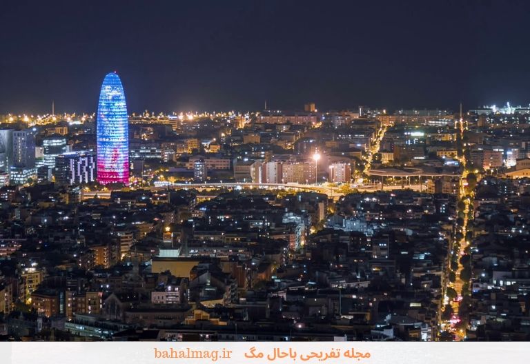 عکس شهر بندر بارسلون در شب