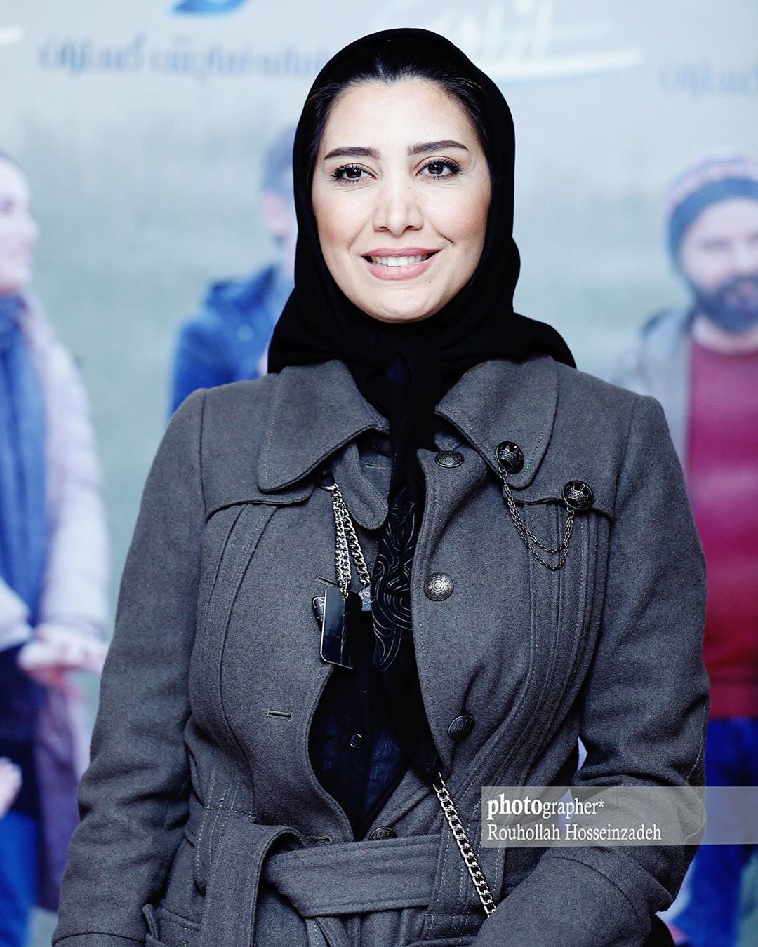 بازیگر خانم در فیلم جهان با من برقص