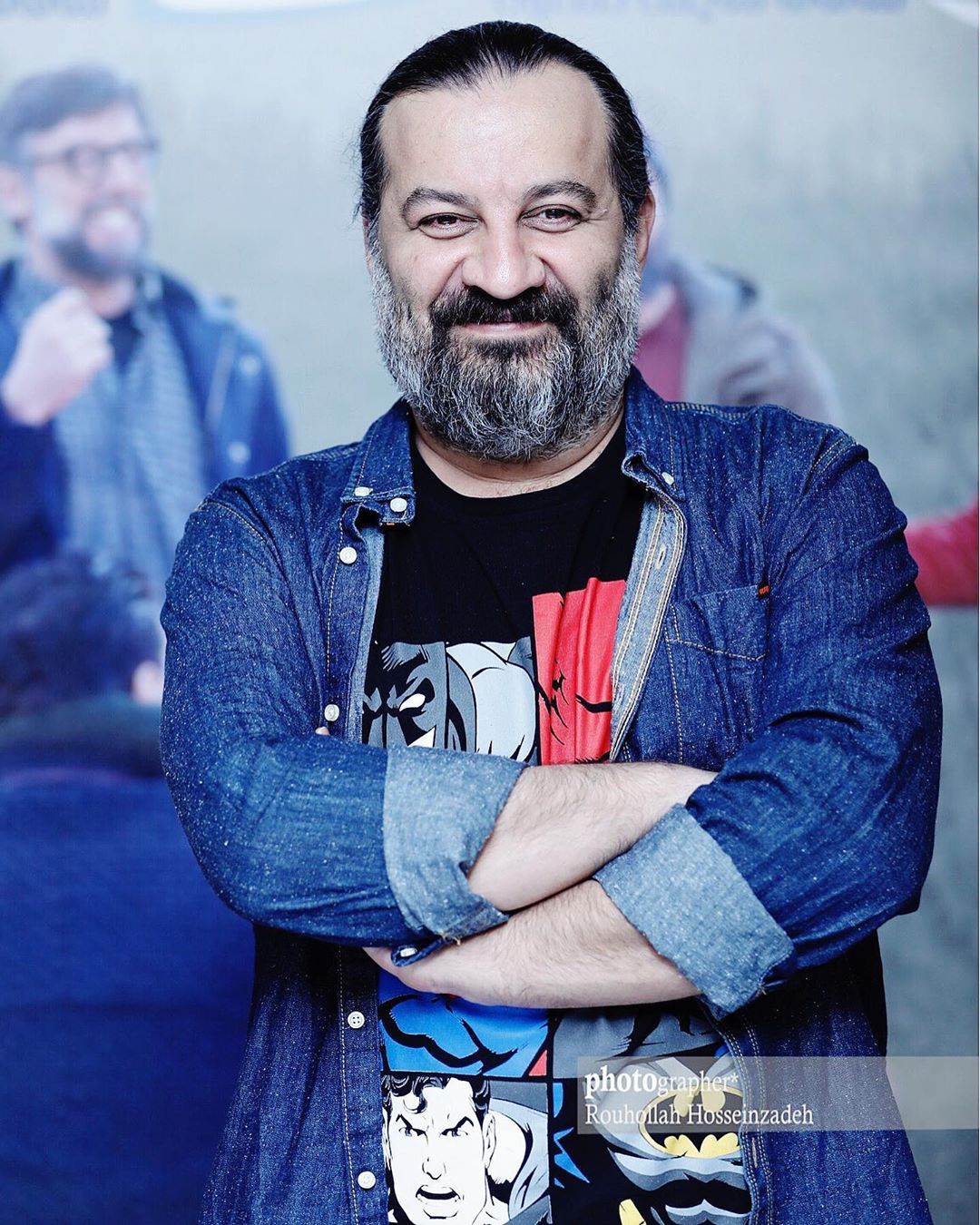 بازیگر و نویسنده با من برقص