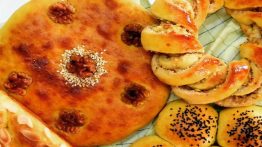 طرز-تهیه-نان-روغنی-مغزدار