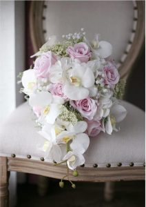 دسته گل بسیار زیبا و خوش رنگ 99