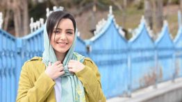 خنده ی خاص خانم نازنین بیاتی