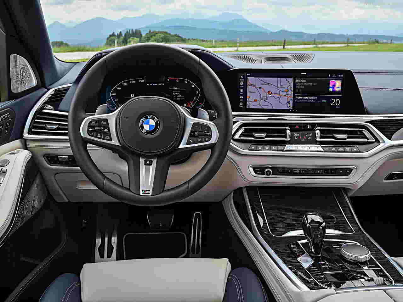 داخل خودروی 2020 X7 M50i