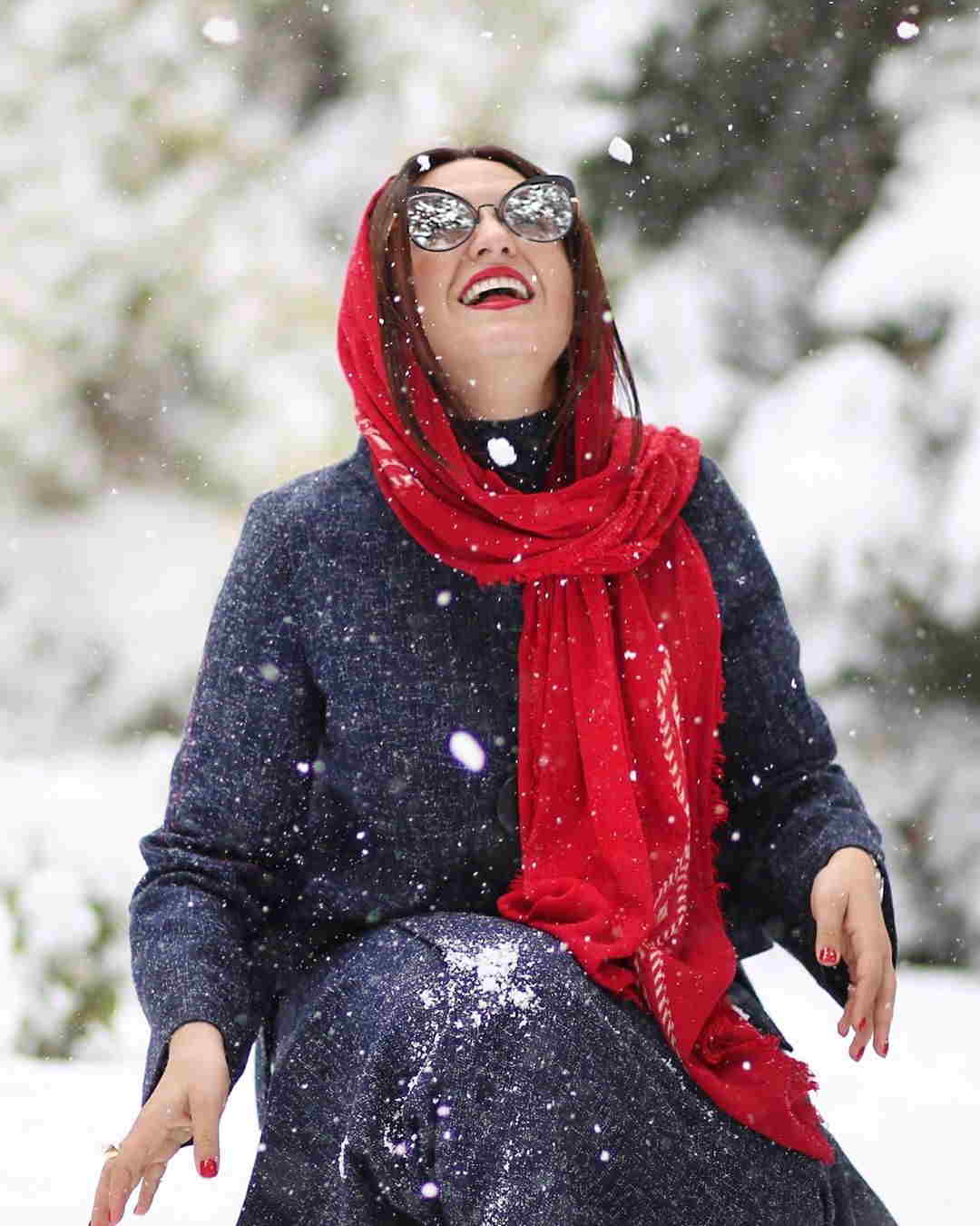 گلاره عباسی بازیگر زن ایرانی در برف