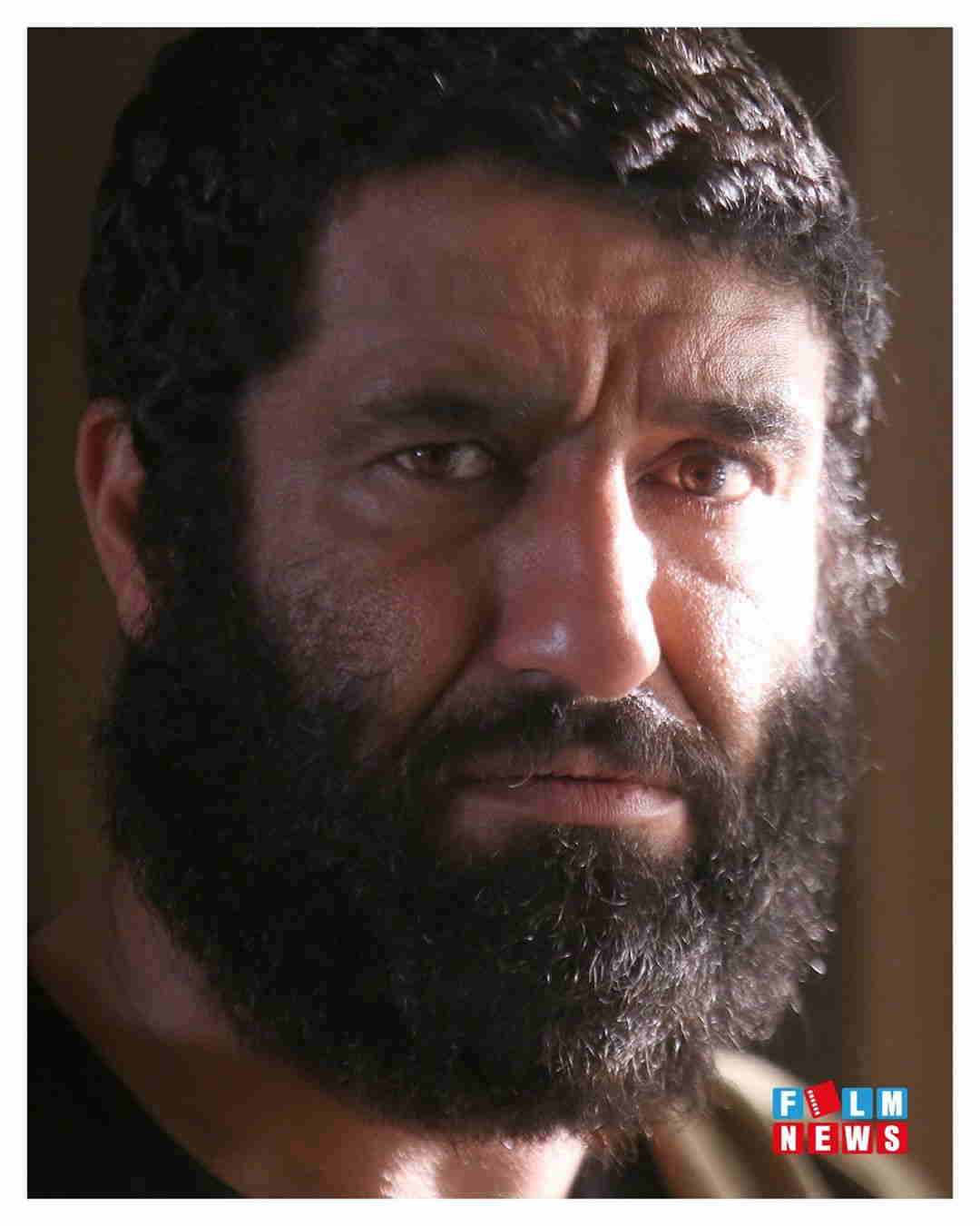 عکس عجیب پژمان جمشیدی در فیلم کوسه