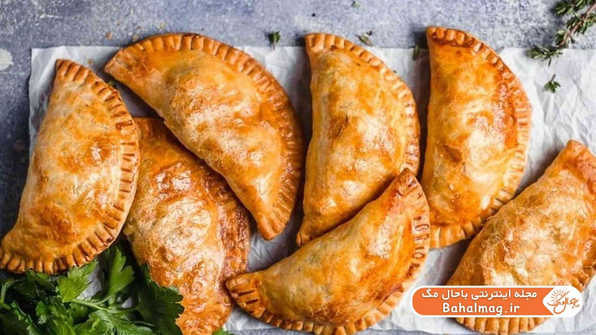 غذای پیراشکی مرغ با سیب زمینی