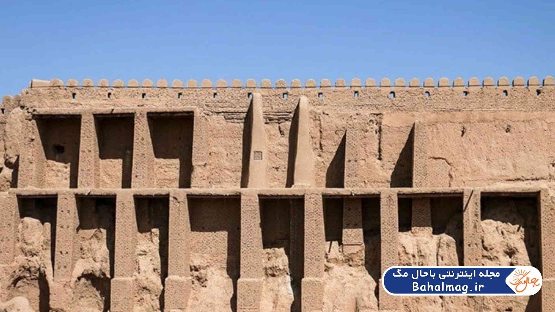 نمایی از یک جاذبه در اسفراین