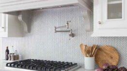 لق شدن کاشی بین کابینتی